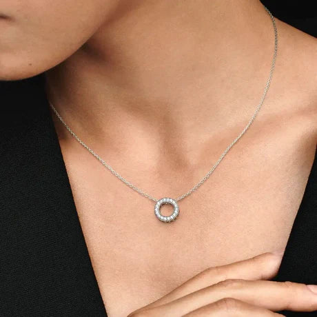 Collar lunar